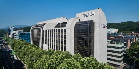 일동홀딩스가 인공지능 및 임상약리 컨설팅 전문 스타트업 애임스바이오사이언스 (AIMS BioScience)의 과반수 지분을 인수했다. ⓒ 일동홀딩스