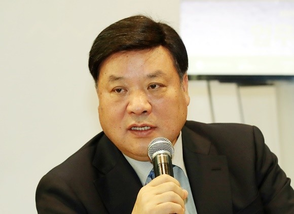 서정진 셀트리온 회장이 미국 샌프란시스코에서 열린 JP모건 헬스케어 컨퍼런스 행사에 참여해 셀트리온 합병 가능성을 언급하면서 16일 셀트리온 주가는 요동쳤다. ⓒ 연합뉴스