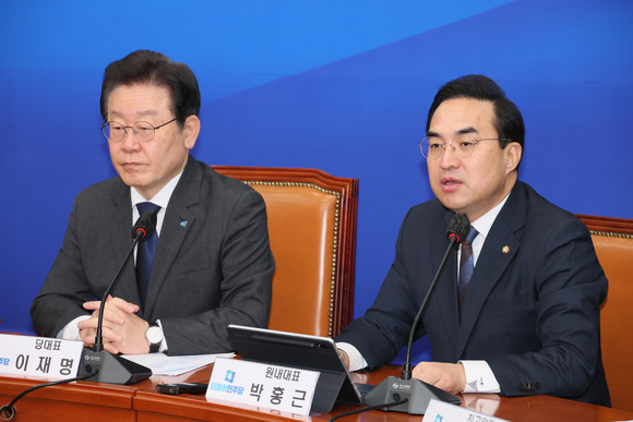 더불어민주당 박홍근 원내대표가 15일 오전 국회에서 열린 최고위원회의에서 발언하고 있다. ⓒ 연합뉴스