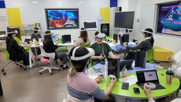 브래니가 한국교육학술정보원에서 진행한 미래교육체험관 구축참여 공모에서 ‘쿠링 VR AI 코딩 어드벤처’가 최종 선정됐다. ⓒ 브래니