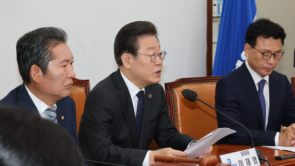 이재명 더불어민주당 대표가 22일 국회에서 열린 최고위원회의에서 발언하고 있다. ⓒ 연합뉴스