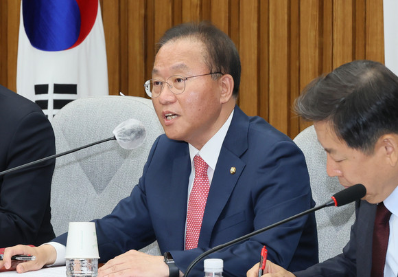 국민의힘 윤재옥 원내대표가 23일 오전 국회에서 열린 원내대책회의에서 발언하고 있다. ⓒ 연합뉴스