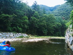 [인사이드컷] 시원한 계곡서 '안전한 휴가' 보내려면?