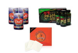 G마켓이 최근 한 달간 숙취해소제 판매량이 전년 대비 232% 증가했다고 밝혔다. 사진은 시장에서 판매 중인 숙취해소제. ⓒ G마켓