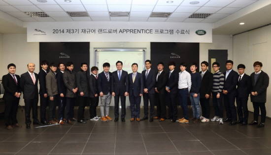 서비스 인턴십은 재규어 랜드로버의 산학협력 프로그램으로, 전문적인 이론 교육과 현장 실습을 통해 숙련도 높은 전문 기술 인력을 양성하는 프로그램이다. ⓒ 재규어 랜드로버 코리아