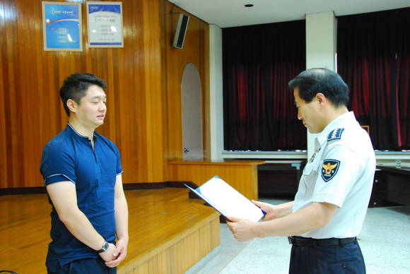 신고자 민간인 방OO(32세·남·세무공무원)씨. ⓒ 거제경찰서