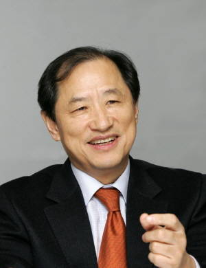 이상철 부회장은 6년간 지켜온 LG유플러스 CEO 자리를 떠난다. ⓒ LG유플러스