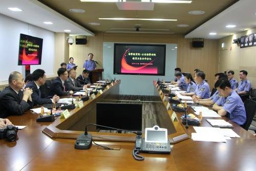 해경경비안전교육원장 등 관계자들이 중국 공안해경학원 부원장 일행과 회담 중이다. ⓒ 해양경비안전교육원