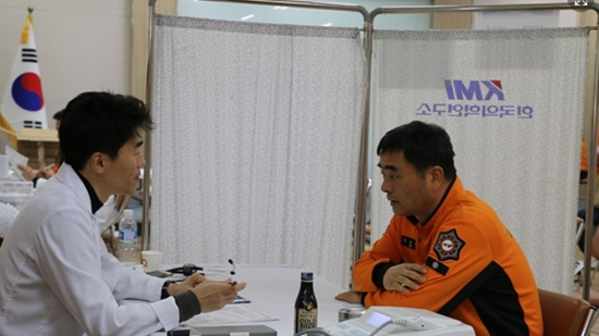 KMI 한국의학연구소가 11일과 12일 이틀간 영월소방서 전 직원을 대상으로 '2018 소방공무원 특수건강검진'을 실시했다. ⓒ KMI 한국의학연구소