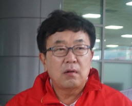 서병수 후보가 부산을 위해 한 번 더 일하게 해달라는 취지의 브리핑을 했다. ⓒ 프라임경제