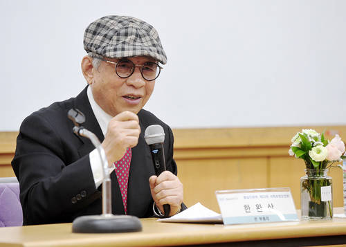 한완상 전 통일·교육부총리는 '3.1운동 및 대한민국임시정부 수립 100주년 기념 사업추진위원회'에서 "아무리 좋은 취지 사업이라도 국민과 함께 하지 않는다면 의미가 없다"고 말했다. ⓒ 뉴스1
