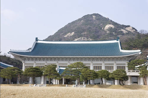 김의겸 청와대 대변인은 "UN 안보리 제재 보고서와 관련 정부가 언급하는 것은 부적절하다"고 밝혔다. ⓒ 청와대