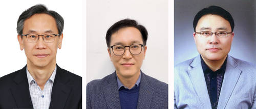 좌측부터 조성재 한국노동연구원 노사관계연구본부 본부장, 오종식 정무비서관실 선임행정관, 신상엽 국정기획상황실 선임행정관. ⓒ 청와대