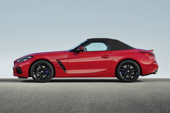 뉴 Z4는 BMW의 핵심 가치인 운전의 즐거움을 가장 잘 보여주는 모델이다. ⓒ BMW 코리아
