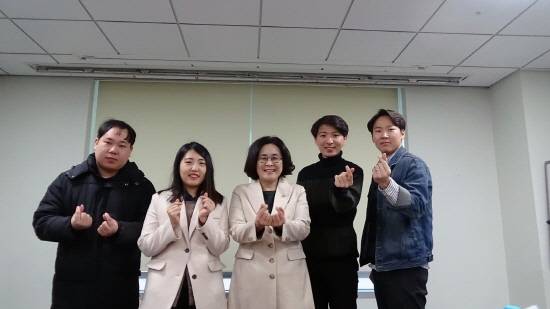 유승희 의원과 대학생국회 기획재정위원회. ⓒ 유승희의원실