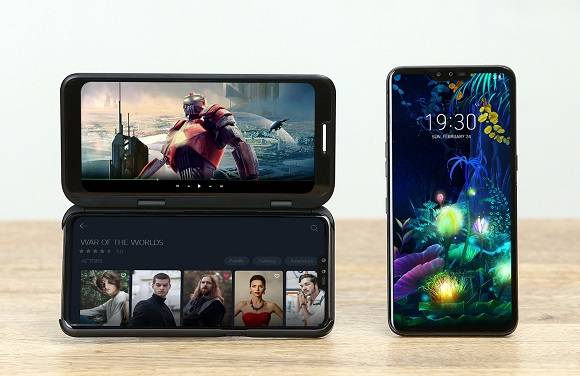 LG전자가 결국 자사 첫 5G 스마트폰 V50 씽큐의 출시일정을 전면 재검토하기로 했다. ⓒ LG전자