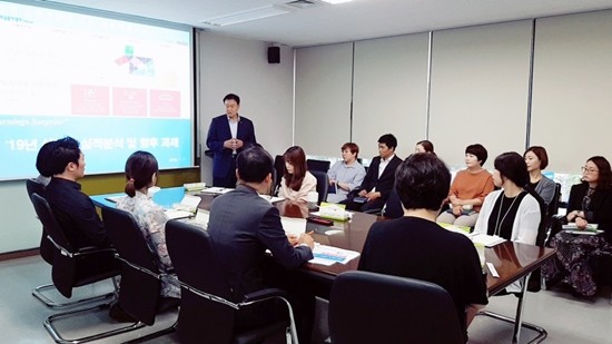 서민금융진흥원이 맞춤대출서비스 상반기 실적을 발표하며 올해 상반기에만 2163억원을 중개했다. ⓒ 서민금융진흥원