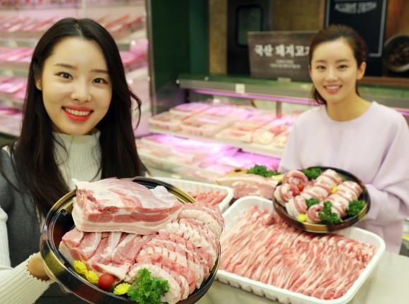 이마트가 오는 16일까지 '양돈농가 돕기 할인행사'를 진행한다. ⓒ 이마트