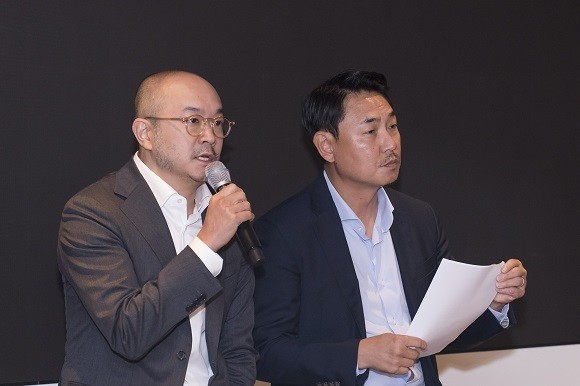 여민수, 조수용 카카오 공동대표가 지난 10월25일 카카오 판교 오피스에서 기자간담회를 갖고 '뉴스 및 검색 서비스 개편 계획'을 발표했다. ⓒ 카카오