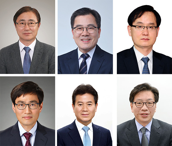(위쪽 왼쪽부터) 오영우 문화체육관광부 제1차관, 홍정기 환경부 차관, 강성천 중소벤처기업부차관, (아래쪽 왼쪽부터) 이문기 행정중심복합도시건설청장, 이남구 대통령비서실 공직기강비서관, 유정열 대통령비서실 산업통상비서관. ⓒ 청와대