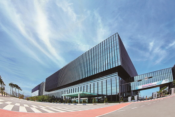 GSK와 삼성바이오로직스가 삼성바이오로직스의 생산시설을 GSK에 공급하기 위한 파트너십을 체결했다. ⓒ 삼성바이오로직스