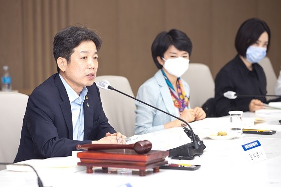 과학기술정보통신부가 30일 오후 서울 중구 대한상공회의소에서 '제10차 신기술 서비스 심의위원회'를 개최했다. 장석영 과학기술정보통신부 제2차관이 인사말을 하고 있다. ⓒ 과학기술정보통신부