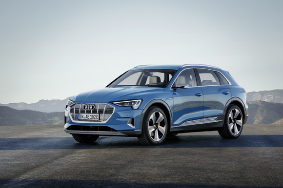 아우디 브랜드 최초의 순수 전기 SUV '아우디 e-트론'. ⓒ 아우디 코리아