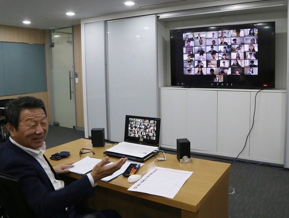 OK금융그룹이 OK저축은행, OK캐피탈 등 계열사와 함께 출연한 OK배정장학재단이 지난 8월 선발된 '5기 OK생활장학생'을 대상으로 오리엔테이션(OT)를 실시했다. ⓒ OK금융그룹
