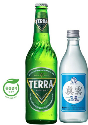 하이트진로가 테라, 진로 등 7개 제품에 대한 환경성적표지 인증을 획득했다. ⓒ 하이트진로