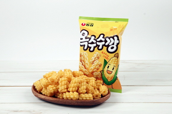 농심이 깡 스낵의 인기를 이어갈 신제품 '옥수수깡'을 출시했다. © 농심