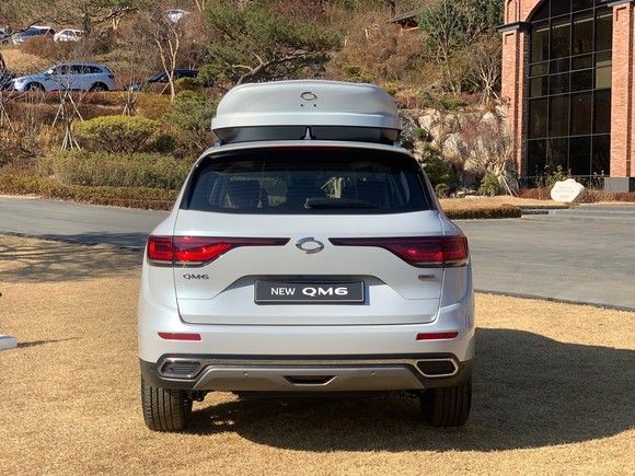 THE NEW SM6에 처음 적용한 다이내믹 턴 시그널(후방)을 이번에 NEW QM6에도 새롭게 적용함으로써 르노삼성만의 라이트 시그니처를 표현했다. = 노병우 기자