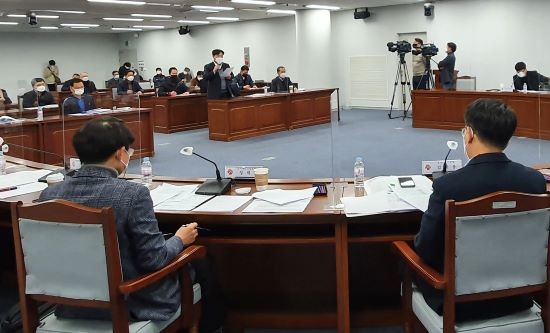 광주광역시는 광주시민단체협의회 주관으로 지난 1월29일 '중앙공원 1지구 민간공원 제대로 진행되고 있는가'를 주제로 긴급현안 토론회를 개최했다. ⓒ 광주광역시