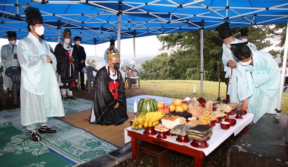 제111주기 홍범식 군수 추모 제향 모습. ⓒ 금산군