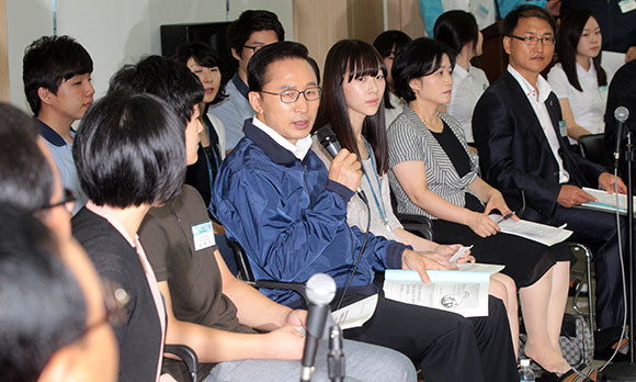 2011년 9월2일, 이명박 당시 대통령이 제4차 공정사회 추진회의를 주재했다. ⓒ 연합뉴스