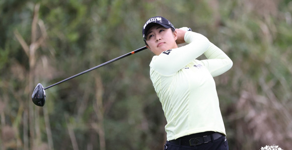 마다솜은 이번 우승으로 상금 1260만원을 추가하면서 상금순위 5위에서 3위까지 끌어올리며 정규투어 시드권을 확보하는 데 한 걸음 더 다가섰다. ⓒ KLPGA