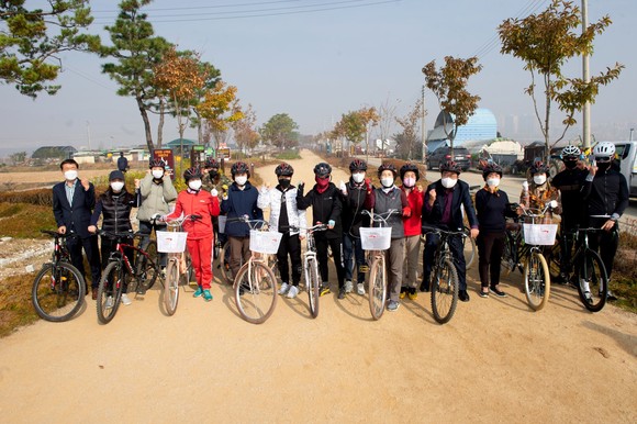 제천시는 삼한의 초록길 탐방로에서 운영됐던 '초록길 자전거체험센터'가 성황리에 종료됐다. ⓒ 제천시