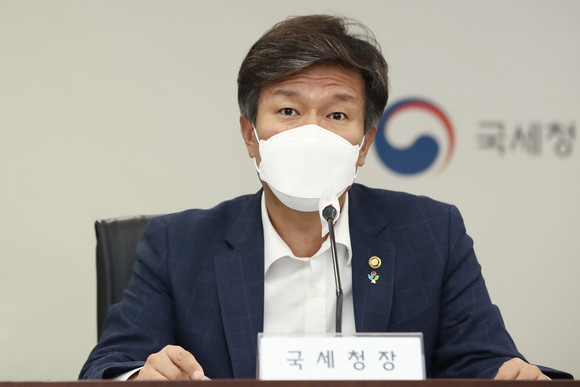 지난 6월 중소기업중앙회 중소기업인 간담회에 참석한 김대지 국세청장. ⓒ 연합뉴스