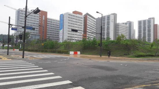 정부가 여러 임대주택 유형을 통합 개선한 '통합공공임대주택' 정책을 추진하고 있지만, 정작 기존 주택과는 별도로 운영되면서 실효성 논란이 제기되고 있다. = 전훈식 기자