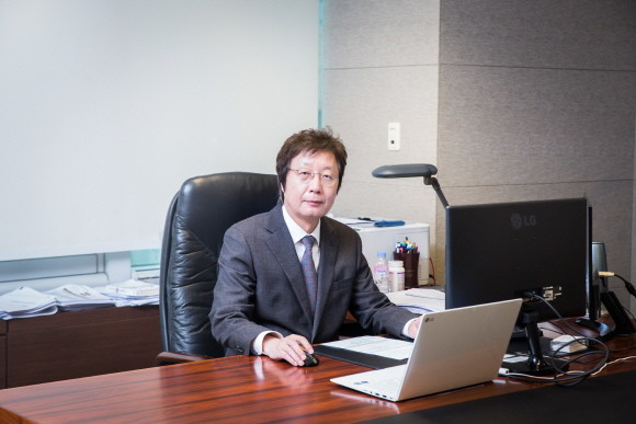 한미약품 파트너사들이 한미로부터 기술이전 받은 항암 혁신신약들의 개발에 박차를 가하고 있다. 사진은 권세창 한미약품 대표이사 사장. © 한미약품