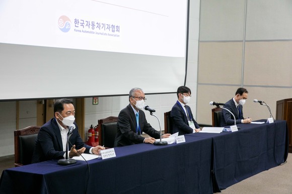 2021 한국자동차기자협회가 탄소중립을 주제로 심포지엄을 개최했다. ⓒ 한국자동차기자협회