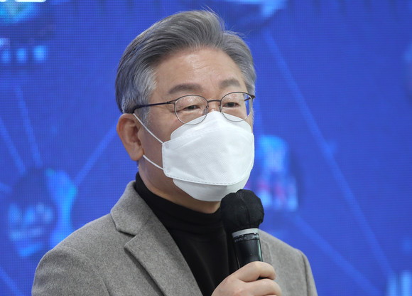 더불어민주당 이재명 대선 후보가 지난 15일 오전 국회 의원회관에서 열린 'e스포츠 발전을 위한 국회의원 모임 창립총회'에서 인사말을 하고 있다. ⓒ 연합뉴스