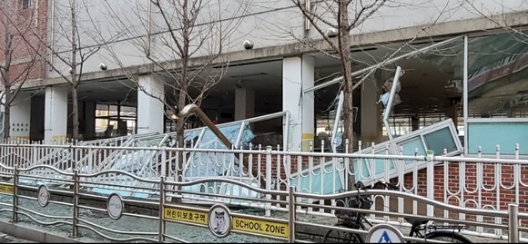 연일초등학교 급식소 이미지