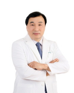 정덕환 경희대병원 정형외과 교수. © 경희의료원