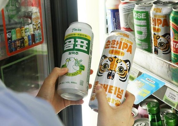 편의점에서 판매하는 콜라보 맥주 제품들. ⓒ BGF리테일