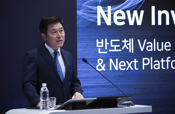 박정호 SK스퀘어 대표는 28일 첫 정기 주주총회를 열고 "성장 잠재력이 높은 반도체와 블록체인 등에 투자해 SK스퀘어 기업가치 증대의 원년을 삼겠다"고 강조했다. ⓒ SK스퀘어