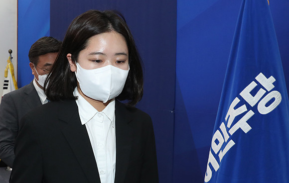 박지현 더불어민주당 공동상임선대위원장은 13일 선대위 회의에 참석했다. ⓒ 연합뉴스