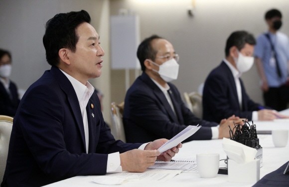 원희룡 국토부 장관이 21일 정부서울청사에서 열린 부동산 관계장관회의에서 발언하고 있다. © 연합뉴스