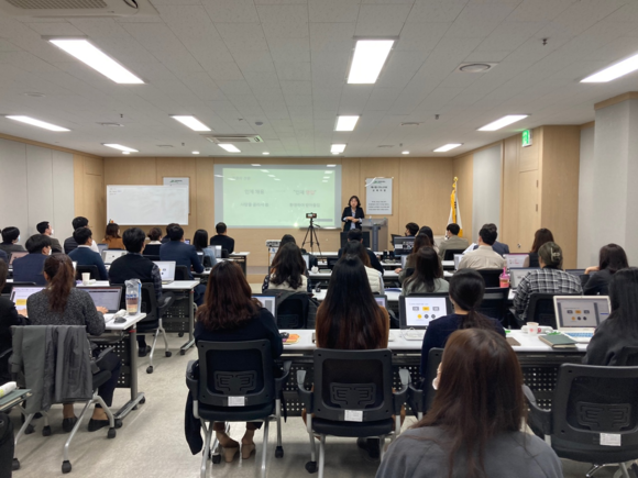 제니엘은 매년 교육계획을 수립해 직원들의 교육에 힘쓰고 있다. ⓒ 제니엘