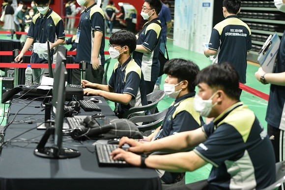 대회에 참여한 선수들이 경기를 진행하고 있다. ⓒ 대한장애인e스포츠연맹