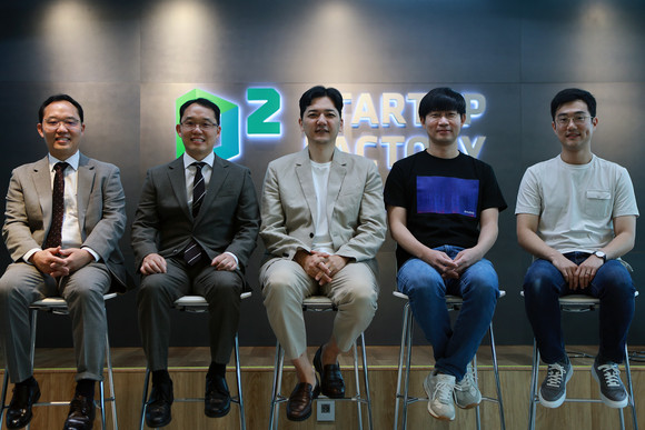 (왼쪽부터) 프리딕티브 윤시중 CSO 윤사중 대표, 가지랩 김영인 대표, 가우디오랩 오현오 대표, 지이모션 인연수 CBO. ⓒ 네이버